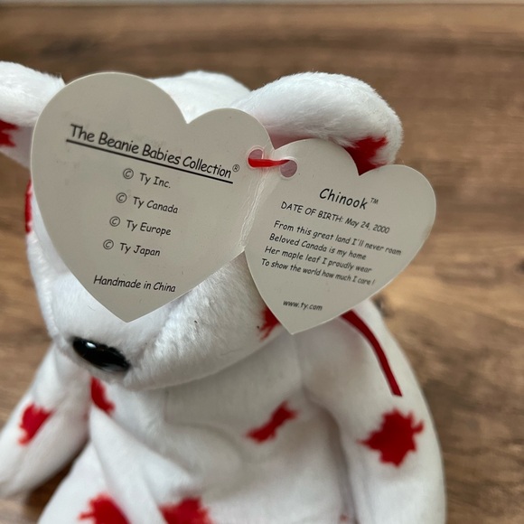Authentic TY Beanie Babies Chinook the Canadian Bear, 2000. NWT. - Picture 3 of 3